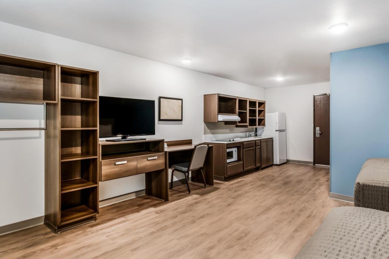 Woodspring Suites Tampa Airport North Veterans Expressway Exteriör bild