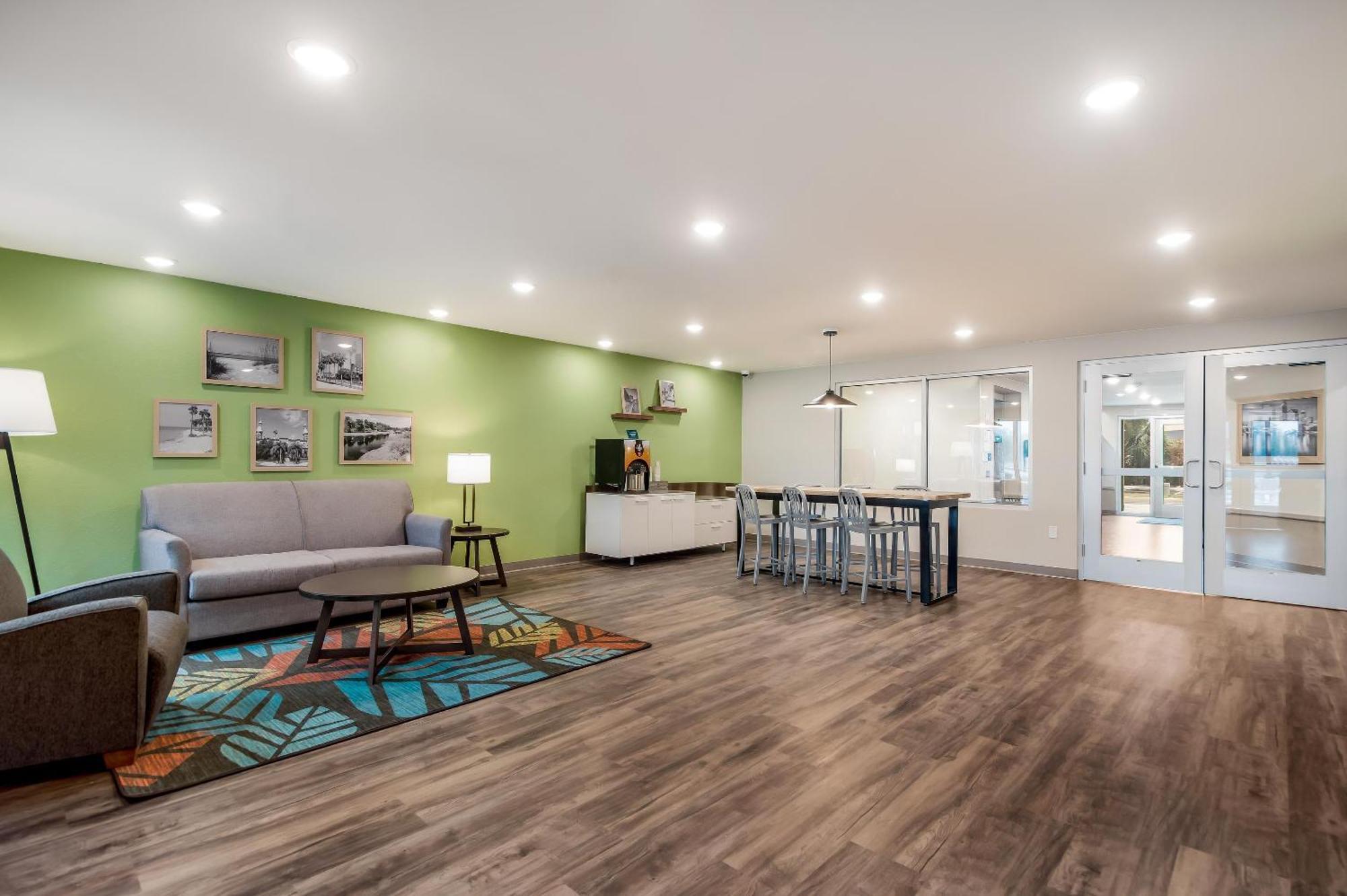 Woodspring Suites Tampa Airport North Veterans Expressway Exteriör bild